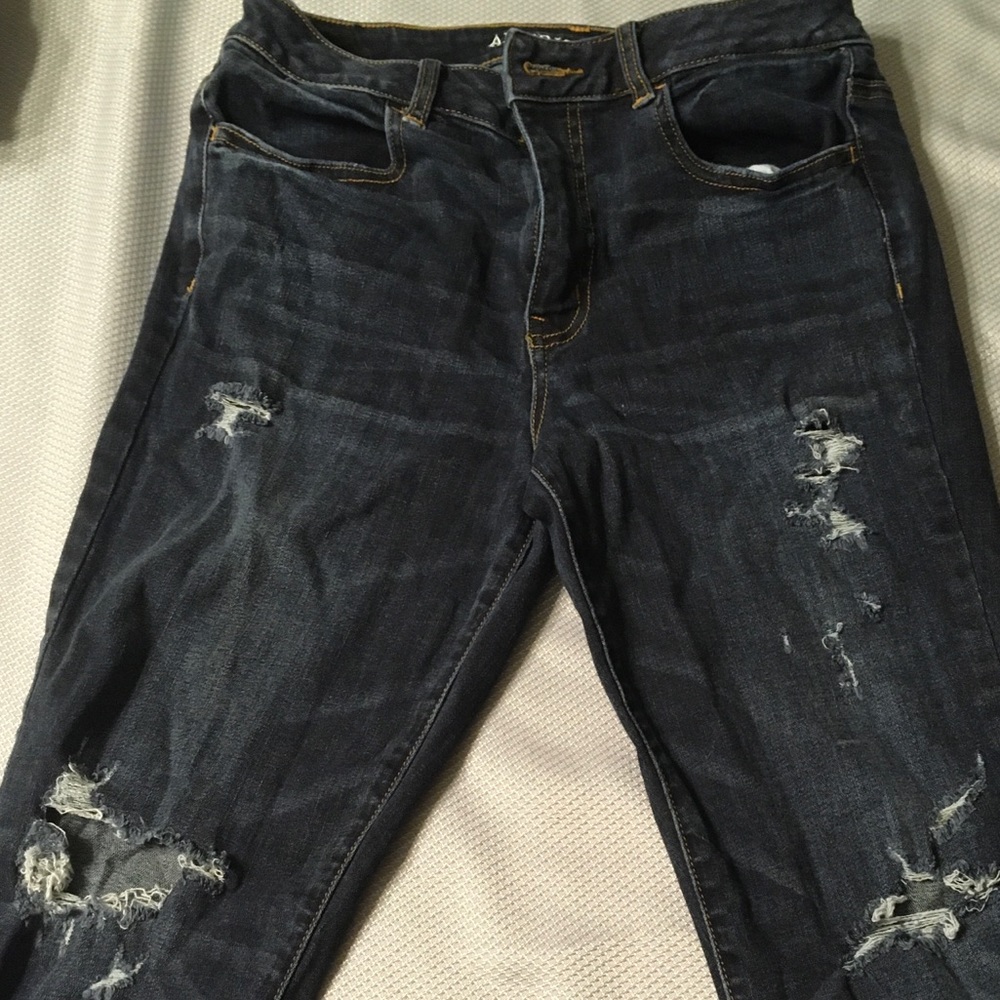 American Eagle Distressed Jeans